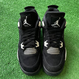 Jordan White Thunder 4s Size 7Y