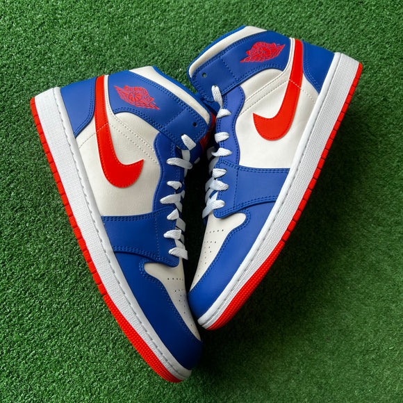 Jordan Knicks Mid 1s Size 12