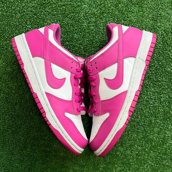 Nike Pink Fascia Low Dunk Size 6Y