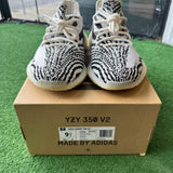 Yeezy Zebra 350 V2s Size 9.5