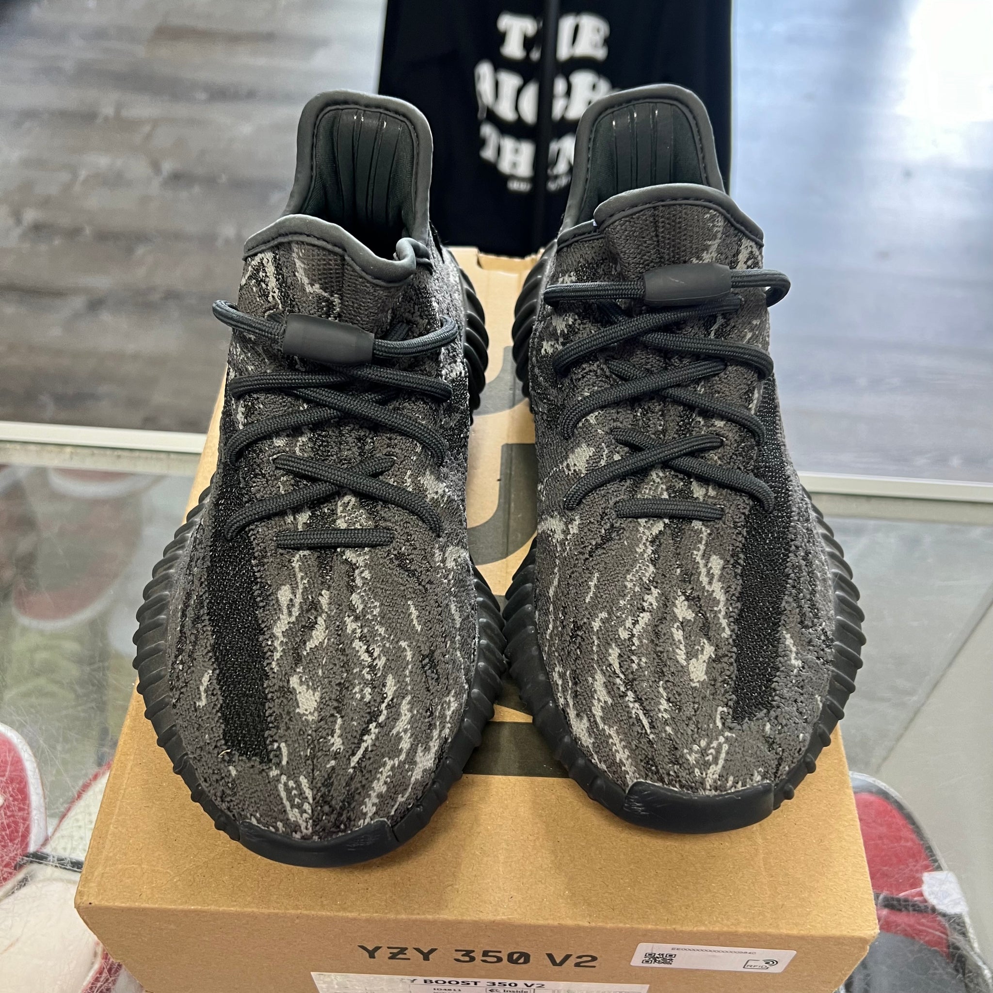 yeezys 350 size 5