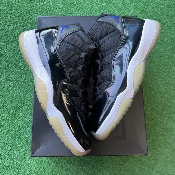 Jordan Space Jam 11s Size 10.5