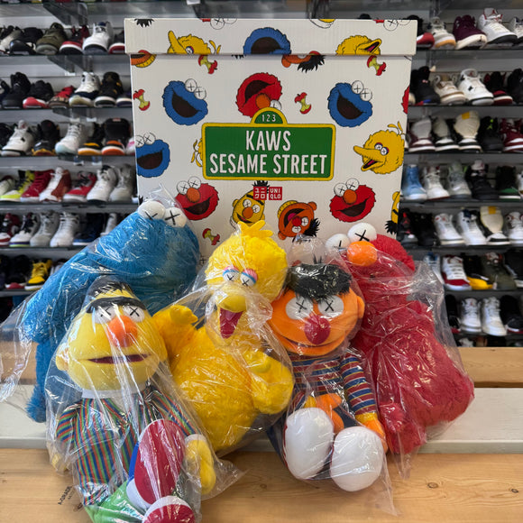 KAWS SESAME STREET ぬいぐるみ コンプリートセット KAWS Sesame Street Plush Complete Box Set – My Cuzin Vintage