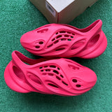 Yeezy Vermillion Foam RNNR Size 11
