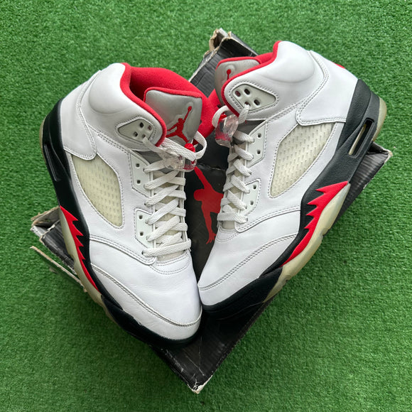 Jordan Silver Tongue Fire Red 5s Size 9.5