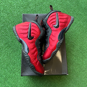 Nike University Red Foamposites Size 7Y