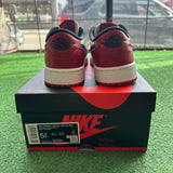 Jordan Chicago Low 1s Size 5.5Y