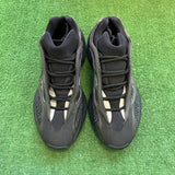 Yeezy Dark Glow 700 V3s Size 10