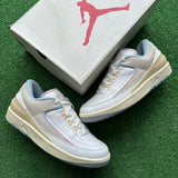Jordan Look Up In The Air 2s Size 8W/6.5M