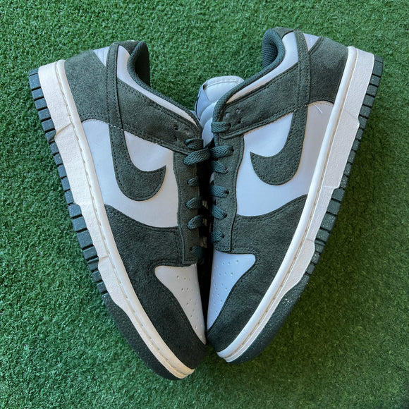 Nike Vintage Green Low Dunks Size 8.5W/7M