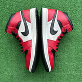 Jordan Chicago Black Toe Mid 1s Size 9