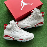 Jordan Red Oreo 6s Size 10