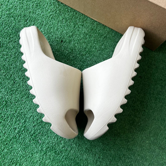 Yeezy Bone Slides Size 7