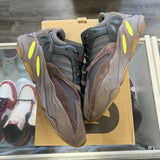 Yeezy Mauve 700s Size 10.5