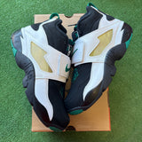 Nike Emerald Air Diamond Turfs Size 13