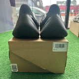 Yeezy Onyx FoamRunner Size 12
