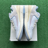 Jordan Look Up In The Air 2s Size 8W/6.5M