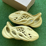 Yeezy Sulfur Foam RNNR Size 8