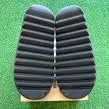 Yeezy Onyx Slide Size 13