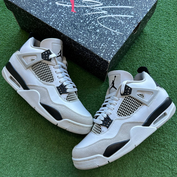 Jordan Military Black 4s Size 9.5