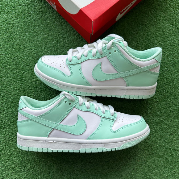 Nike Foam Mint Low Dunk Size 5Y