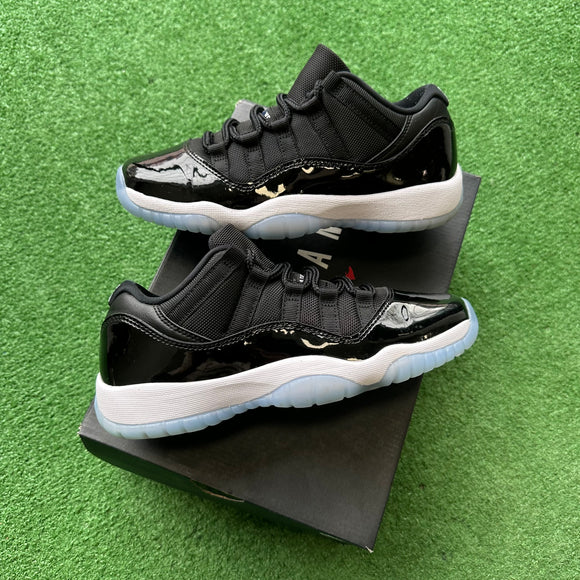Jordan Space Jam Low 11s Size 5.5Y