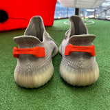 Yeezy Tail Light 350 V2s Size 11.5
