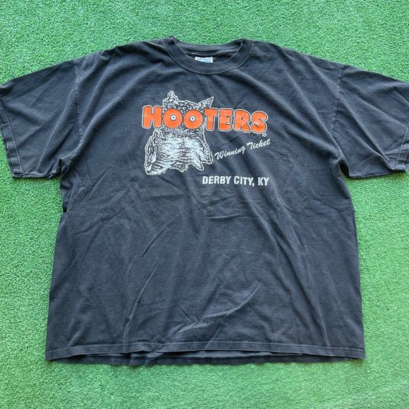 Vintage Hooters Derby City Tee Size XXL