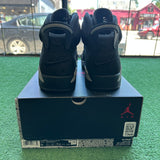 Jordan Cap And Gown 6s Size 10