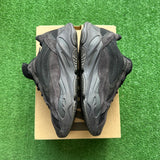 Yeezy Vanta 700 V2s Size 7.5