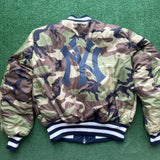Yankees Alpha Industries New Era Reversible Bomber Jacket Size L