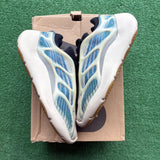 Yeezy Kyanite 700 V3 Size 7