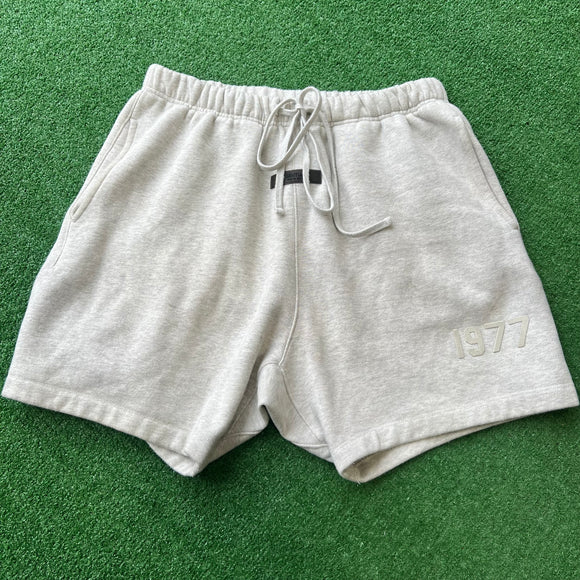 Essentials Shorts Size M