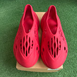 Yeezy Vermillion Foam RNNR Size 8