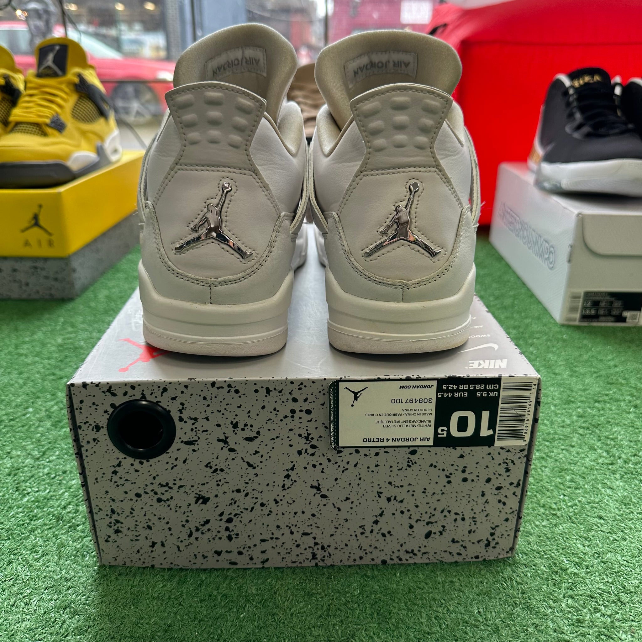 pure money 4s size 9.5