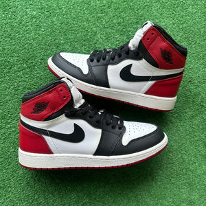 Jordan Black Toe 1s Size 7Y