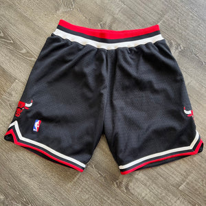 Mitchel & Ness Chicago Bulls Shorts Size L