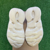 Yeezy Sand Foam RNNR Size 7