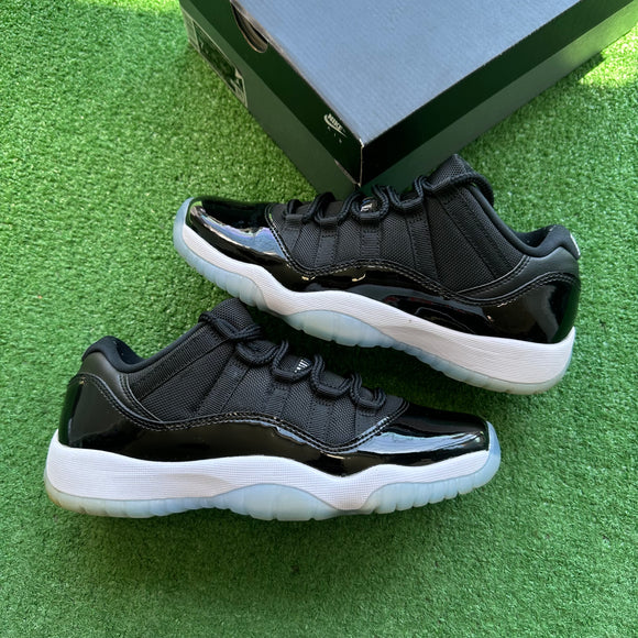 Jordan Space Jam Low 11s Size 7Y