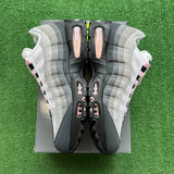 Nike Big Bubble Pink Foam Air Max 98s Size 11.5W/10M