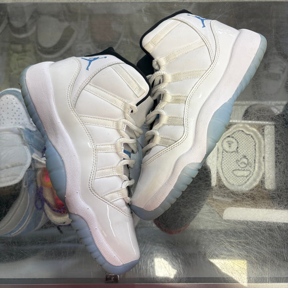 Jordan Legend Blue 11s Size 6Y