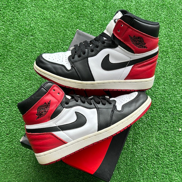 Jordan Black Toe 1s Size 8