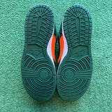 Nike Miami Hurricanes Low Dunk Size 9