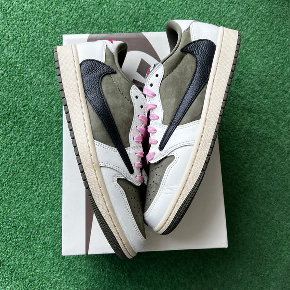 Jordan Travis Scott Medium Olive Low 1s Size 9
