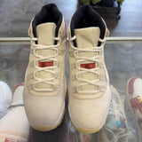 Jordan Platinum Tint 11s Size 11