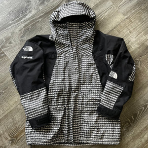 Supreme X North Face Jacket Size XL