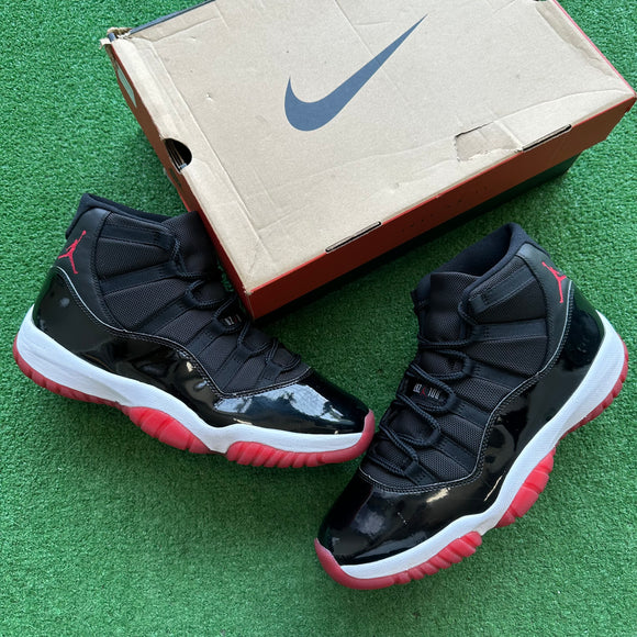 Jordan Bred 11s Size 12