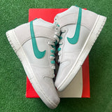 Nike First Use Sail High Dunks Size 9.5