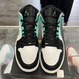 Jordan Tropical Twist Igloo Mid 1s Size 8