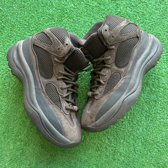 Yeezy Oil DSRT Boot Size 10